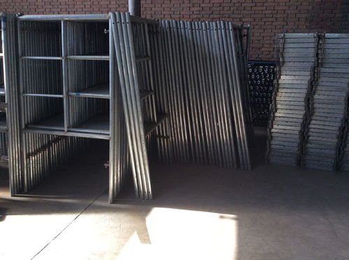 移動腳手架與多功能炮彈爐 現代戶外與工程生活的革新伴侶